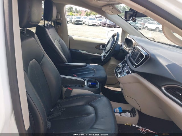 2C4RC1BG9KR652297 Chrysler Pacifica