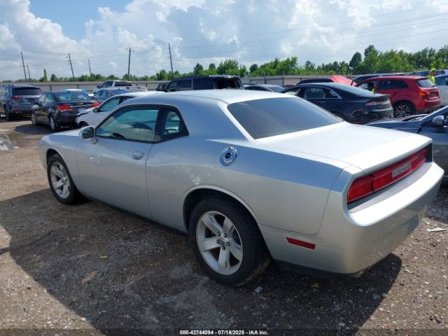 2012 DODGE CHALLENGER 2C3CDYAGXCH176232 Photo 2