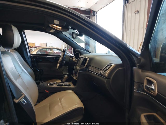 1C4RJFBT6HC664635 Jeep 2017