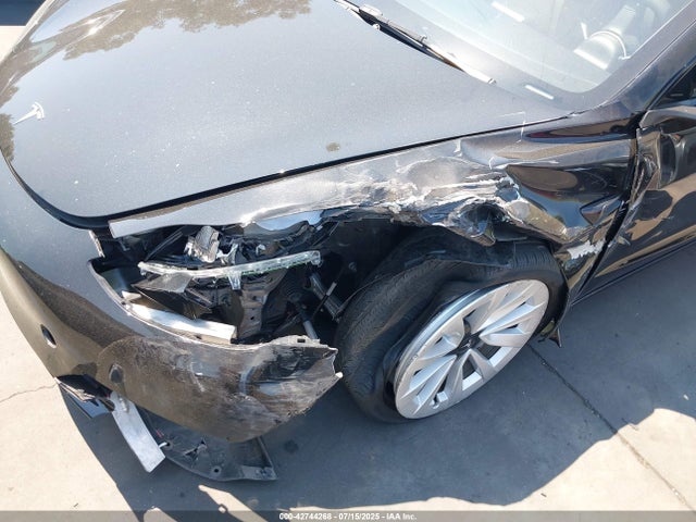 2023 TESLA MODEL 3 5YJ3E1EA6PF467358 Photo 5