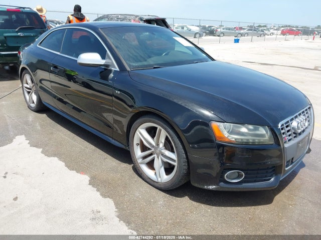 2011 AUDI S5 WAUCVAFR4BA044166 Photo 0