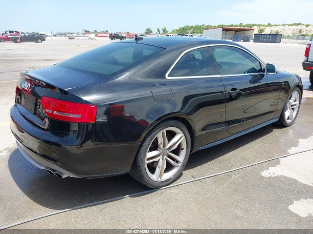 2011 AUDI S5 WAUCVAFR4BA044166 Photo 3
