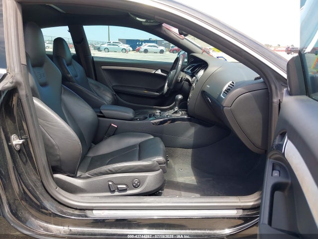 2011 AUDI S5 WAUCVAFR4BA044166 Photo 4