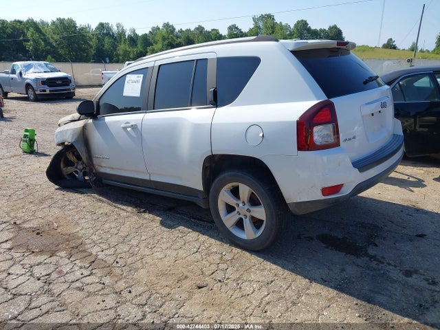 Jeep Compass 2016 1C4NJDBB9GD702197 Image 3