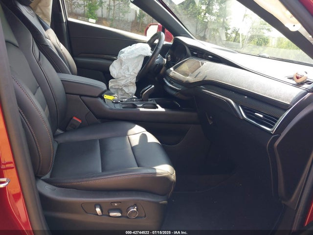 2020 CADILLAC XT4 1GYFZFR44LF135969 Photo 4