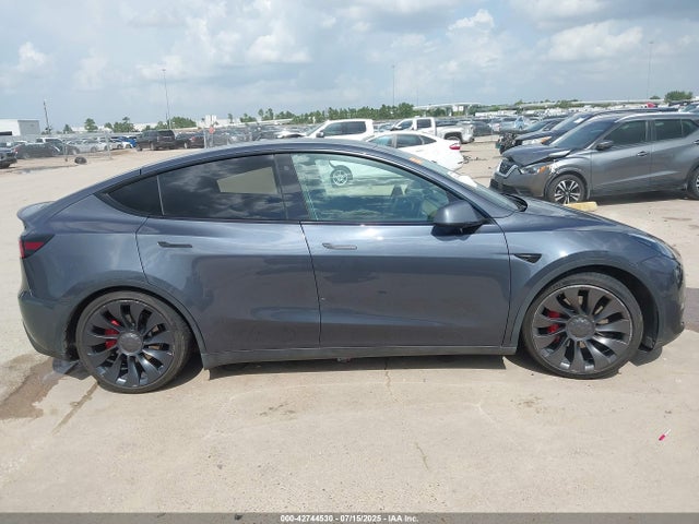 7SAYGDEF5NF505109 Tesla Model Y