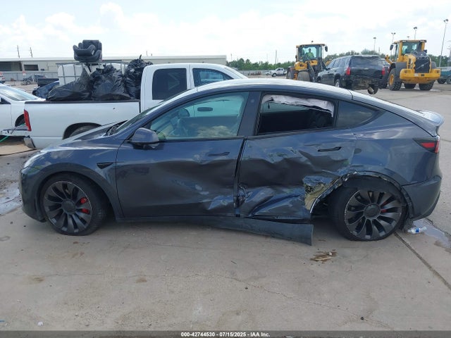 7SAYGDEF5NF505109 Tesla Model Y