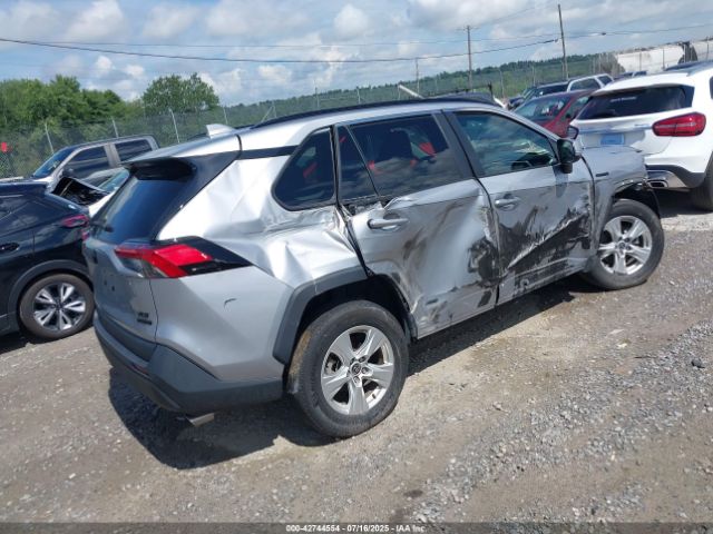 2021 TOYOTA RAV4 HYBRID 4T3RWRFV8MU046559 Photo 3
