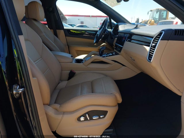 Porsche 2019 2019 WP1AB2AY2KDA62301 Image 5