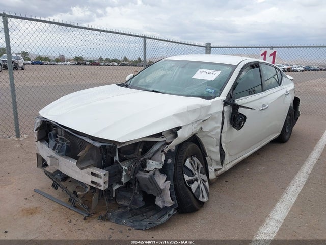 Nissan 2020 2020 1N4BL4BV2LN311247 Image 2