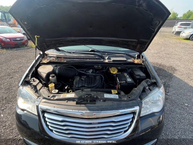 2015 CHRYSLER TOWN & COUNTRY 2C4RC1BG9FR699772 Photo 9