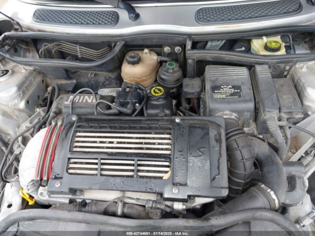 2006 MINI COOPER S WMWRH33556TL93023 Photo 9
