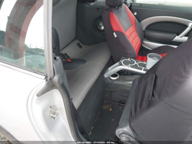 2006 MINI COOPER S WMWRH33556TL93023 Photo 7