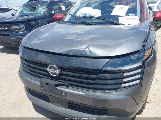 Nissan kicks mpv 2025 3N8AP6CA0SL333929 Image 11