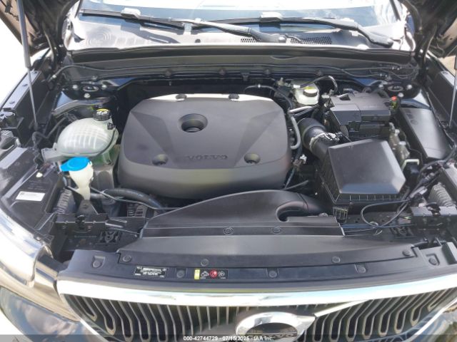 2019 VOLVO XC40 YV4162XZ3K2009069 Photo 9