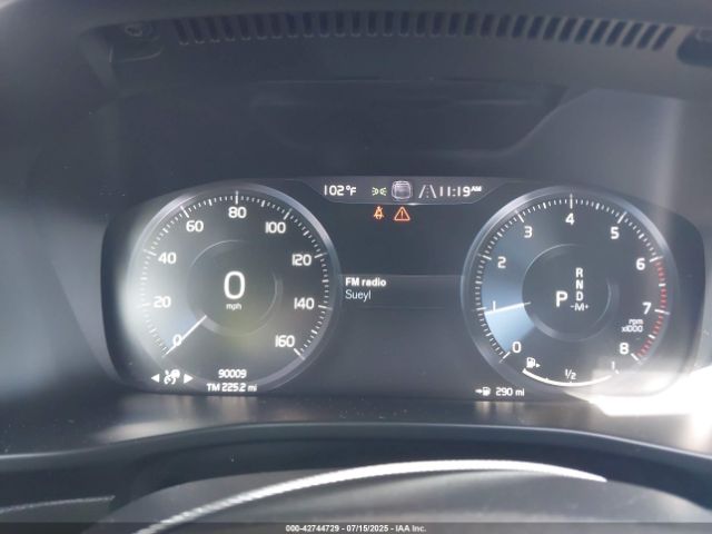 2019 VOLVO XC40 YV4162XZ3K2009069 Photo 6