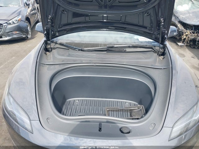 2025 TESLA MODEL 3 5YJ3E1EA3SF912809 Photo 9