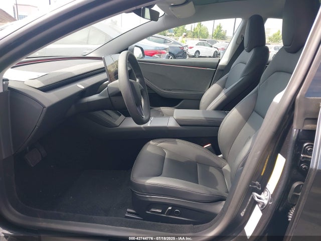 2025 TESLA MODEL 3 5YJ3E1EA3SF912809 Photo 4