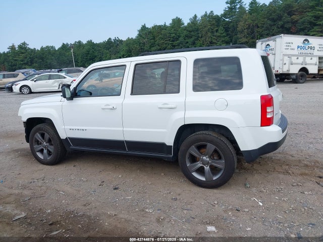 Jeep 2015 2015 1C4NJRFB9FD214874 Image 14