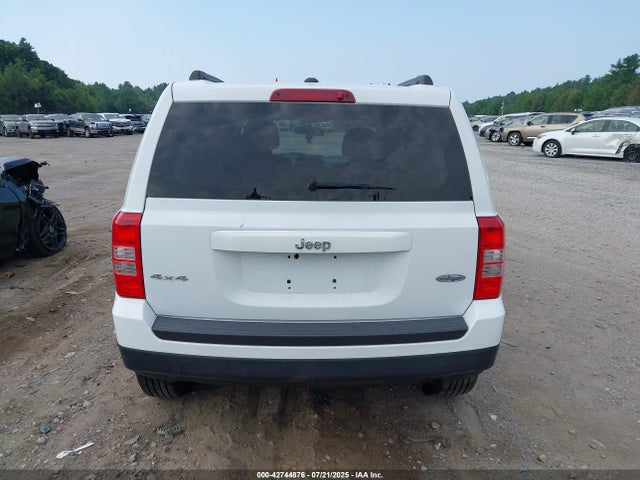 Jeep 2015 2015 1C4NJRFB9FD214874 Image 16