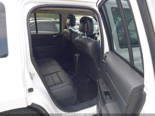 Jeep 2015 2015 1C4NJRFB9FD214874 Image 8