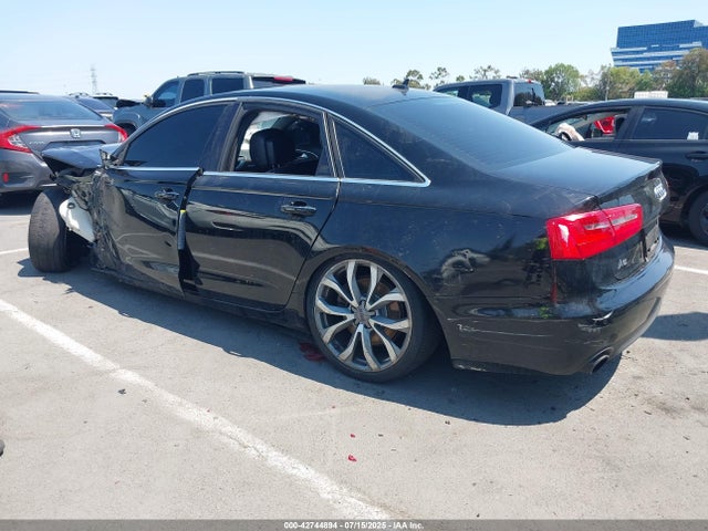 2014 AUDI A6 WAUGFAC7EN028549 Photo 2