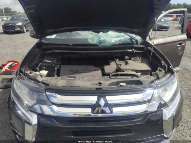 2016 MITSUBISHI OUTLANDER JA4AD3A37GZ013606 Photo 9