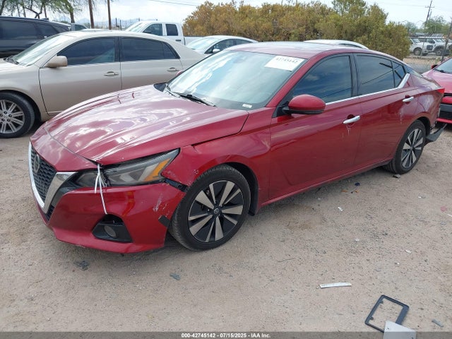 Nissan 2021 2021 1N4BL4EV0MN334099 Image 2
