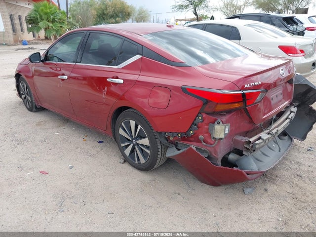 Nissan 2021 2021 1N4BL4EV0MN334099 Image 3