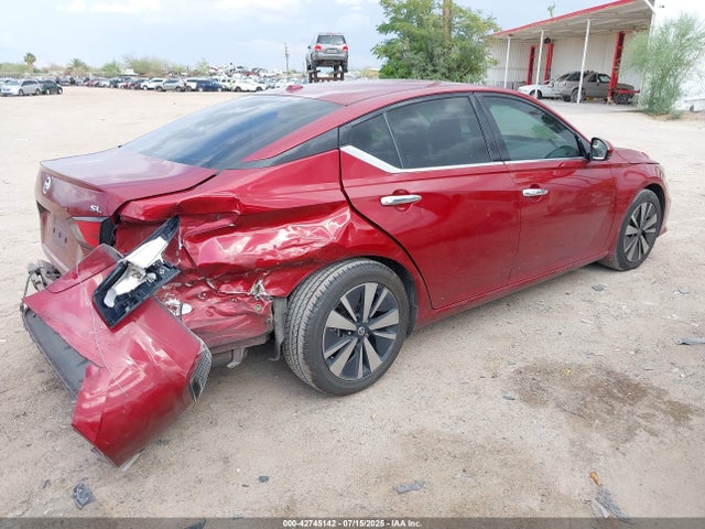 Nissan 2021 2021 1N4BL4EV0MN334099 Image 4