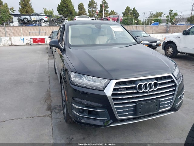 Audi 2019 2019 WA1LAAF74KD009049 Image 12