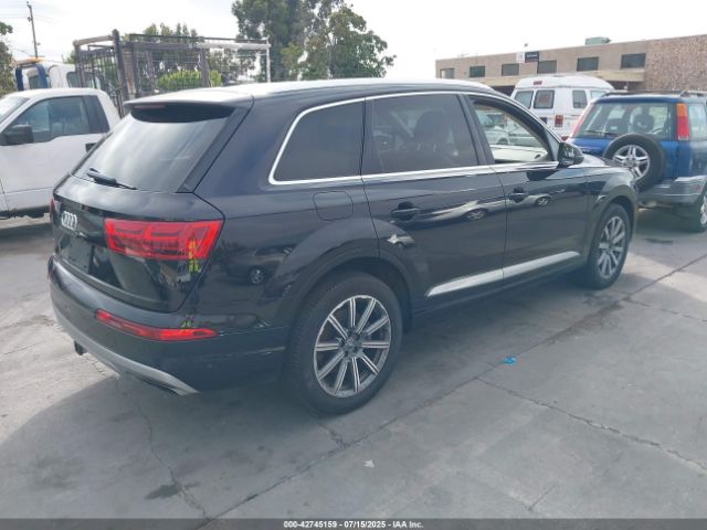 2019 AUDI Q7 WA1LAAF74KD009049 Photo 3