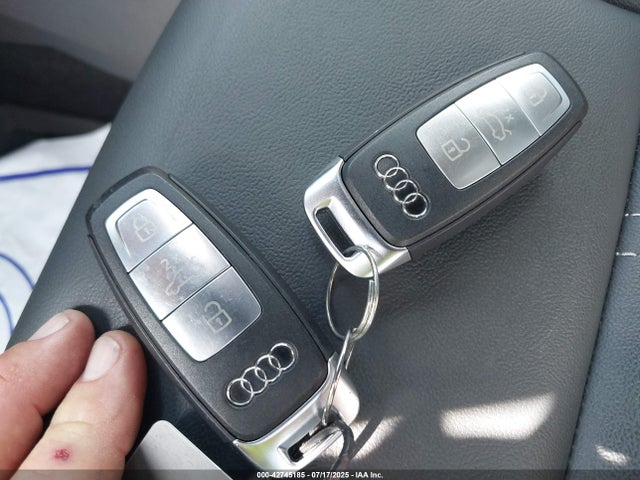 Audi q4 2023 WA1BCBFZ0PP029544 Image 9