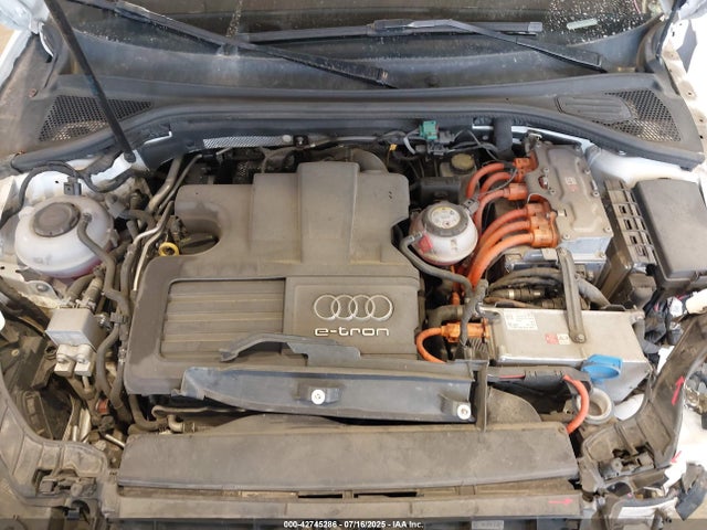 WAUUPBFF2JA054736 Audi 2018