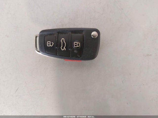 WAUUPBFF2JA054736 Audi 2018