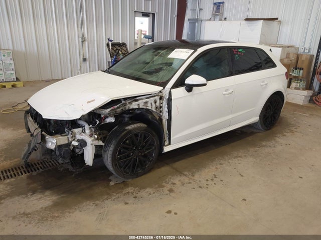 WAUUPBFF2JA054736 Audi 2018