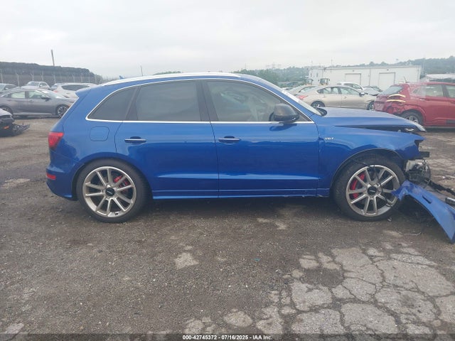 Audi SQ5 2016 WA1CCAFP6GA017883 Image 13