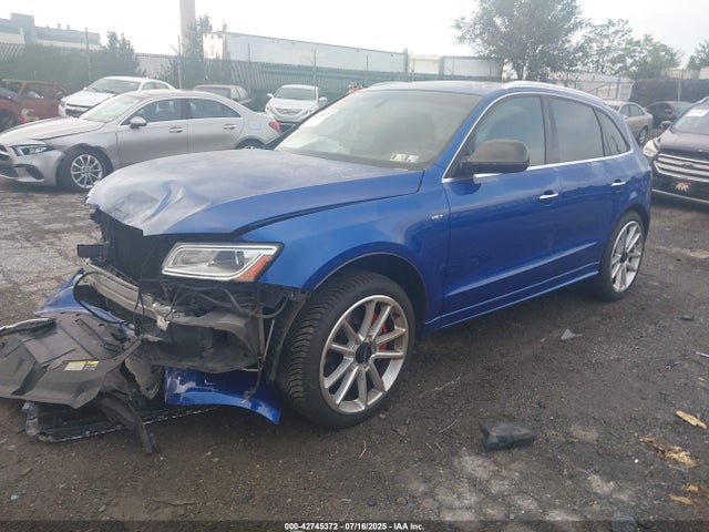 Audi SQ5 2016 WA1CCAFP6GA017883 Image 2