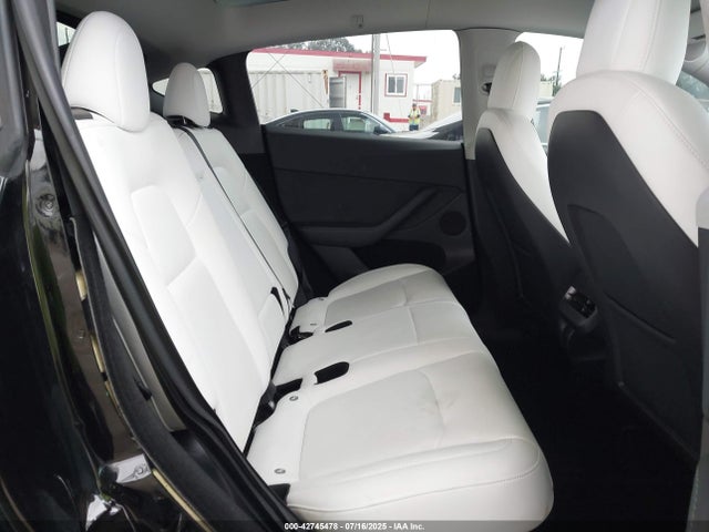 2023 TESLA MODEL Y 7SAYGDEF2PF659490 Photo 7