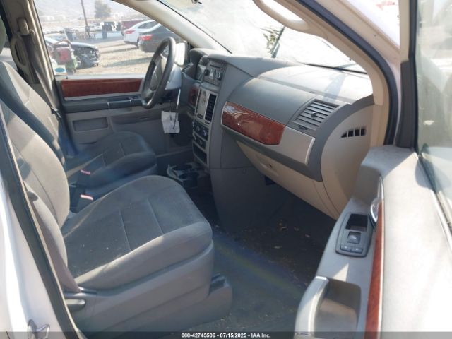 2009 CHRYSLER TOWN & COUNTRY 2A8HR54119R585191 Photo 4
