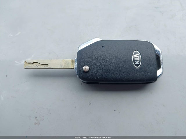 2021 KIA SELTOS KNDEUCAA1M7139070 Photo 10