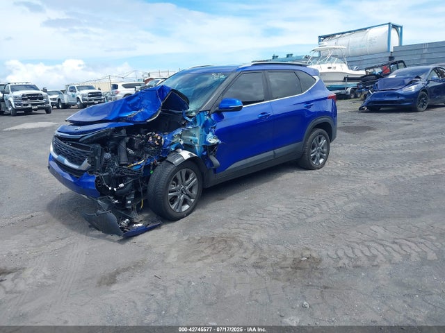 2021 KIA SELTOS KNDEUCAA1M7139070 Photo 1