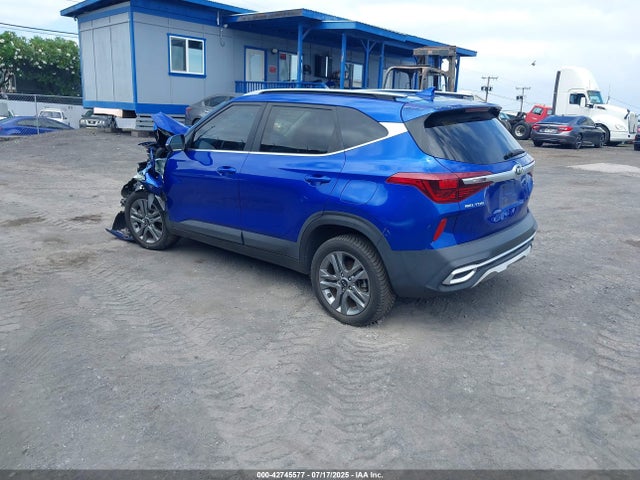 2021 KIA SELTOS KNDEUCAA1M7139070 Photo 2