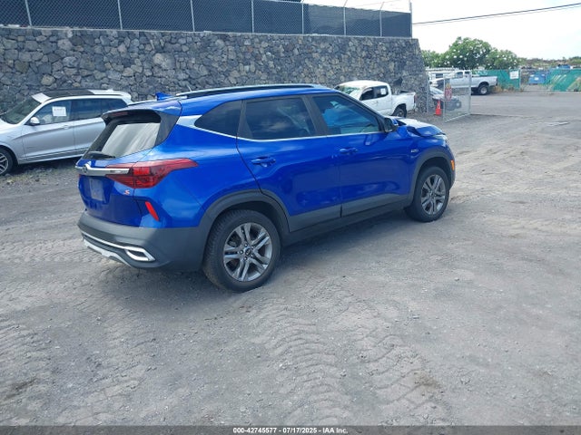 2021 KIA SELTOS KNDEUCAA1M7139070 Photo 3