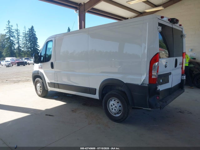 3C6TRVAG9KE515415 RAM Promaster 1500 Low Roof 136 Wb