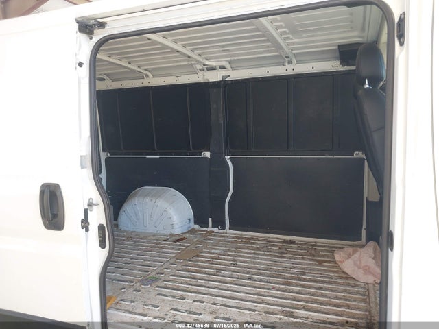3C6TRVAG9KE515415 RAM Promaster 1500 Low Roof 136 Wb