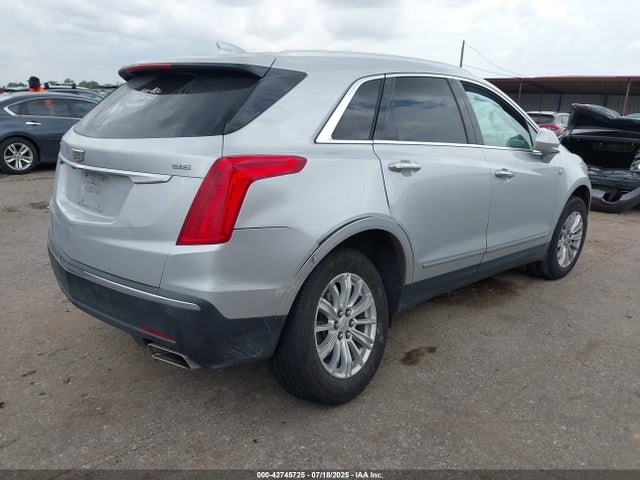 2018 CADILLAC XT5 1GYKNARS4JZ107208 Photo 3