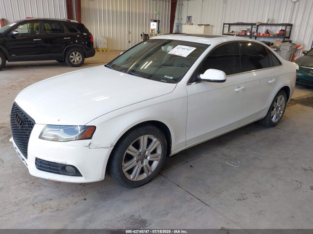 2011 AUDI A4 WAUFFAFL5BN008811 Photo 1