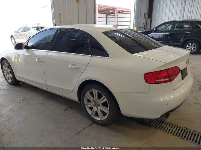 2011 AUDI A4 WAUFFAFL5BN008811 Photo 2