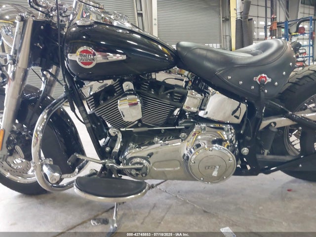 2017 HARLEY-DAVIDSON FLSTC 1HD1BWV14HB043533 Photo 7